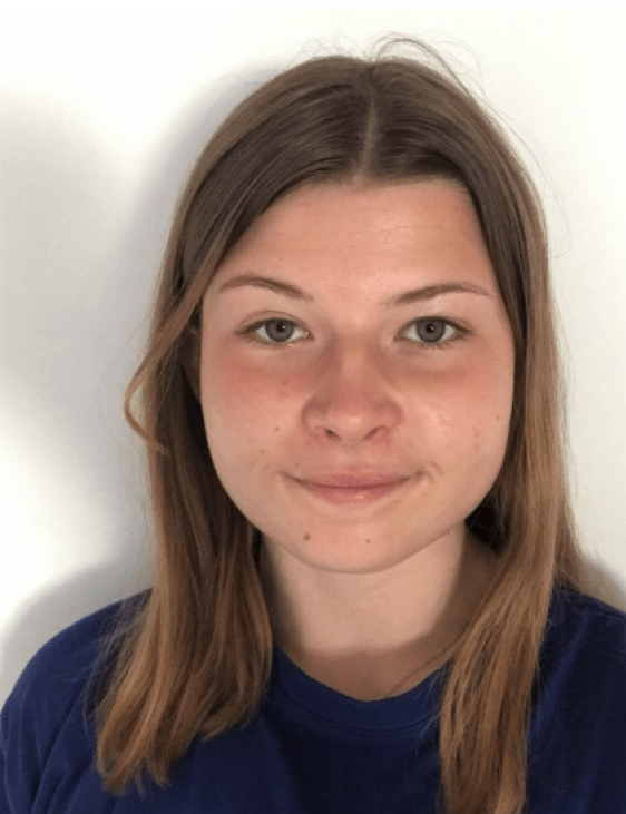 Portrait de Marie SANTINI, titulaire d’un master 1 en Sciences politique de l’Université de Paris Sorbonne