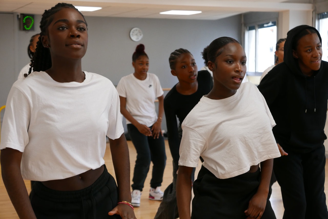 Cours de danse avec Laura, danseur de hip hop professionnelle